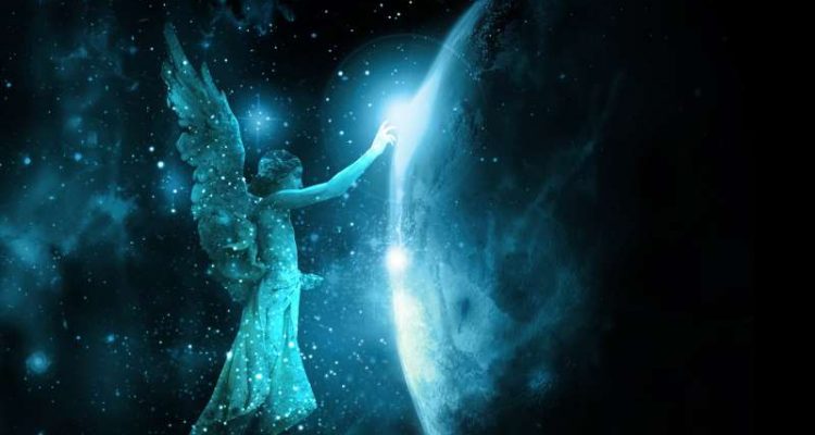 aggeloi me anthropina ftera 750x400